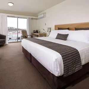 4* Отель Western